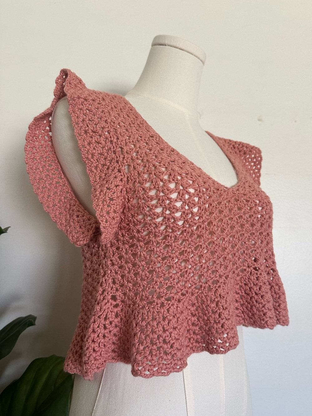 Crochet‎ Crop Top - Dusty Rose Pink